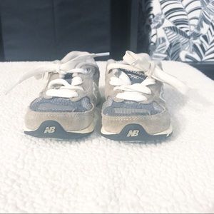 Toddler Gray New Balance Sneakers Sz 5